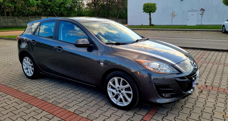 Mazda 3 cena 21000 przebieg: 177700, rok produkcji 2009 z Zawiercie małe 352